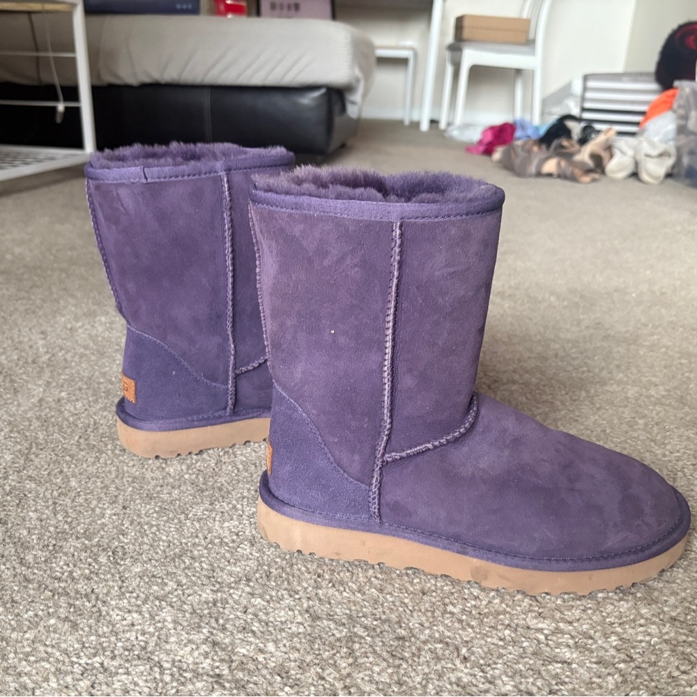 UGG Purple Suede Shearling-Lined Short Boots sz 8